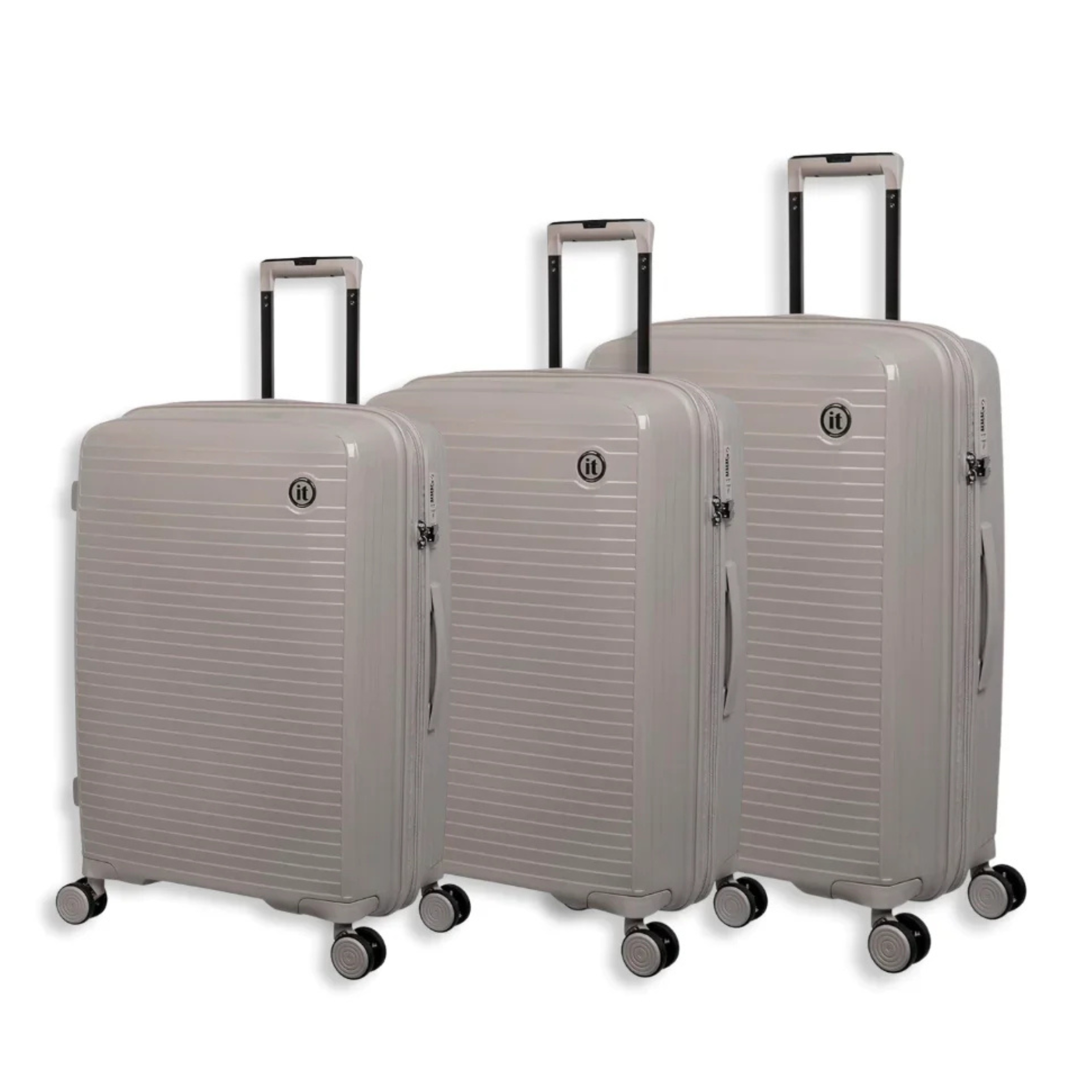 IT Spontaneous Luggage – Durable and Expandable - 95 Stores