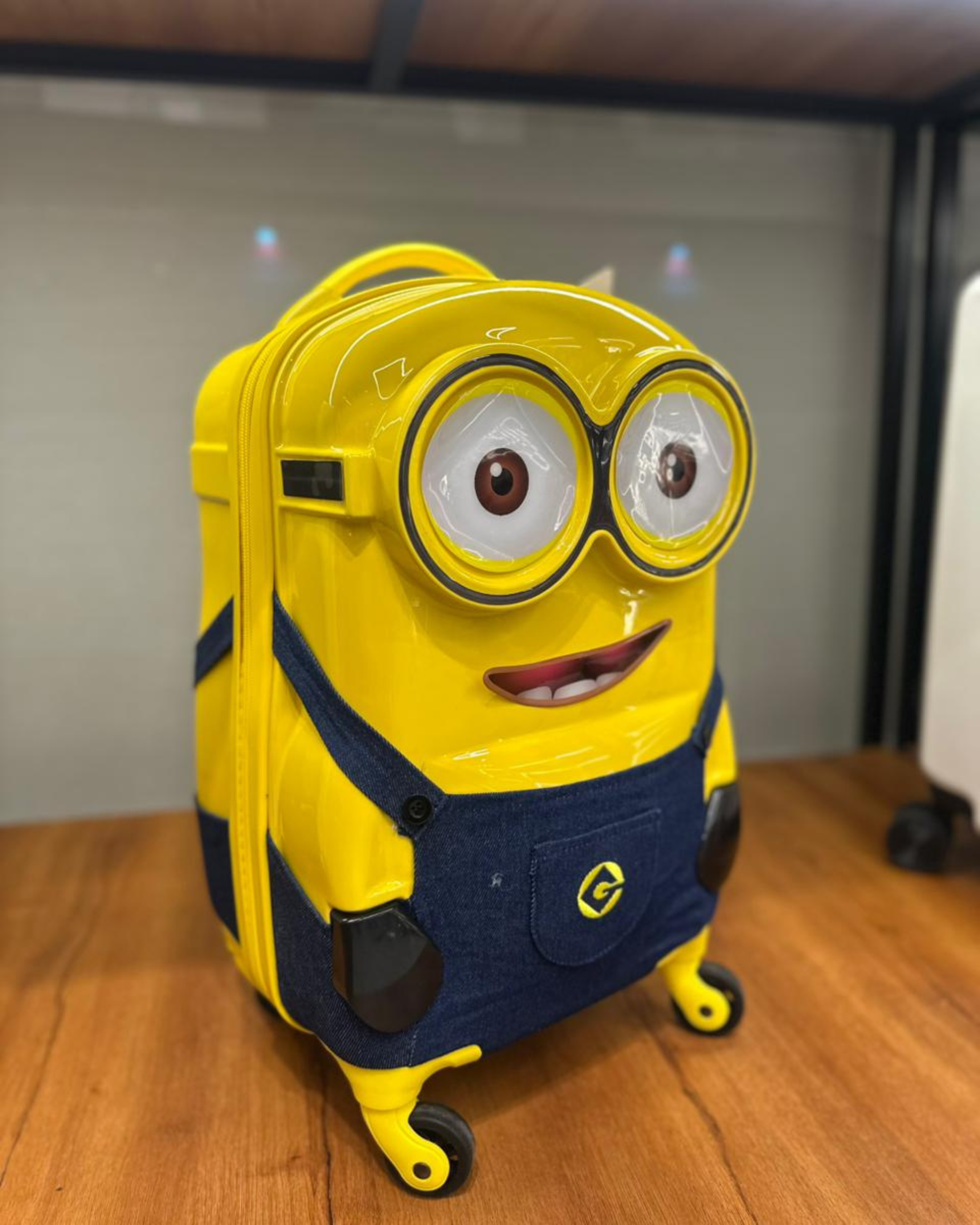 Minions Kids Bag- Exclusive Quality 4 Wheel