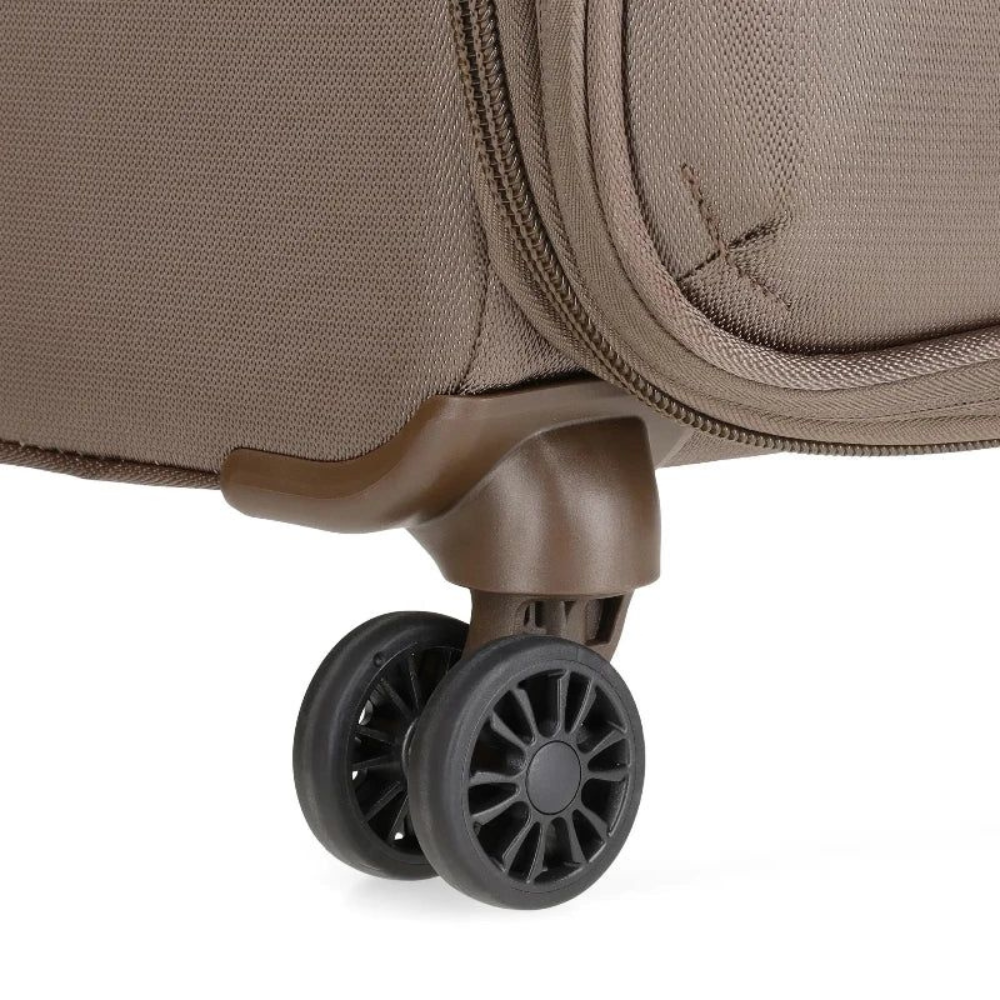 Delsey Flight Lite travel luggage with modern stylish finish
