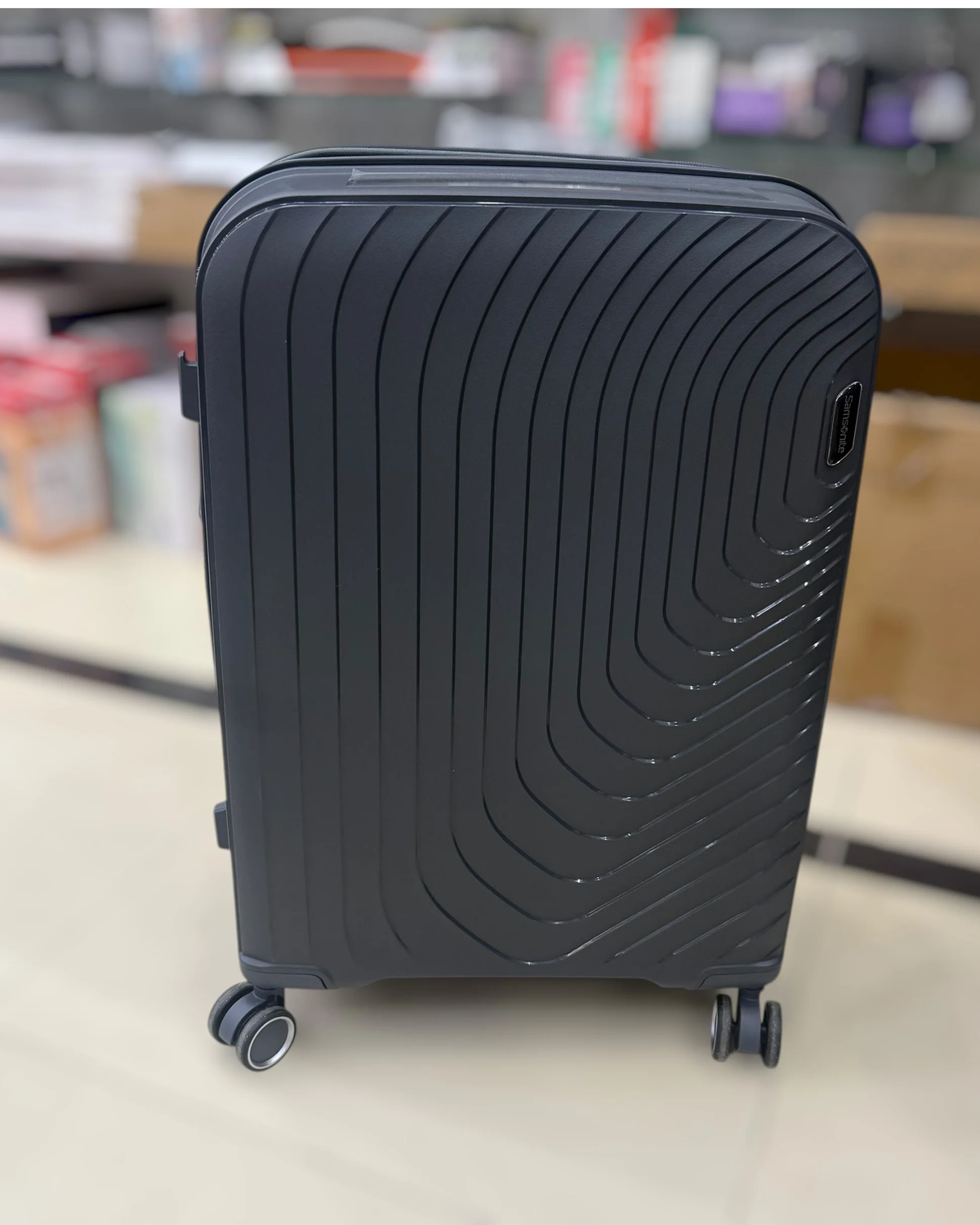 Samsonite luggage PP body 100% unbreakable