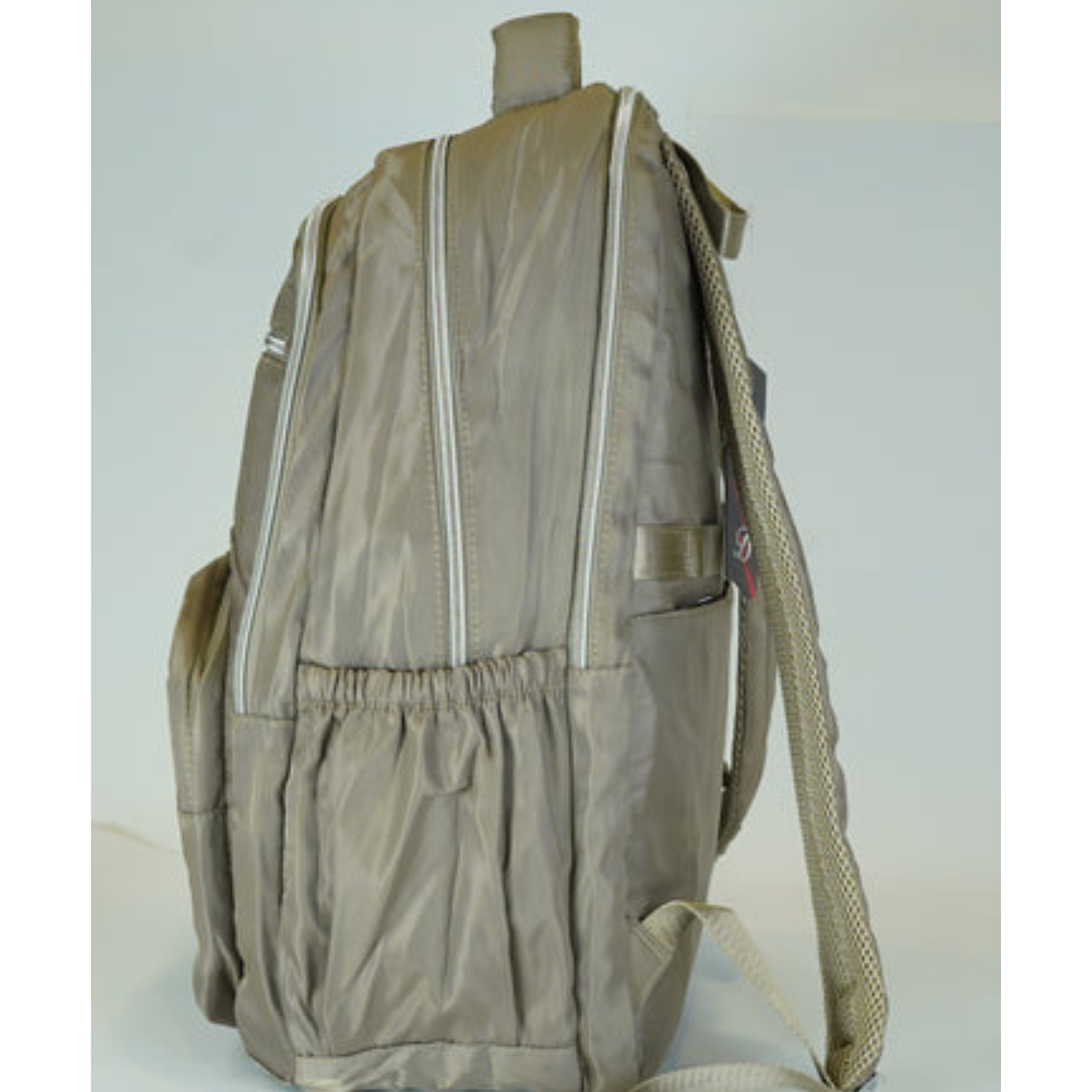 Dakanee Backpack
